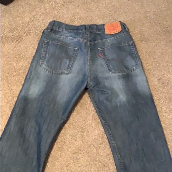 Levi Blue Jeans - Picture 2 of 3